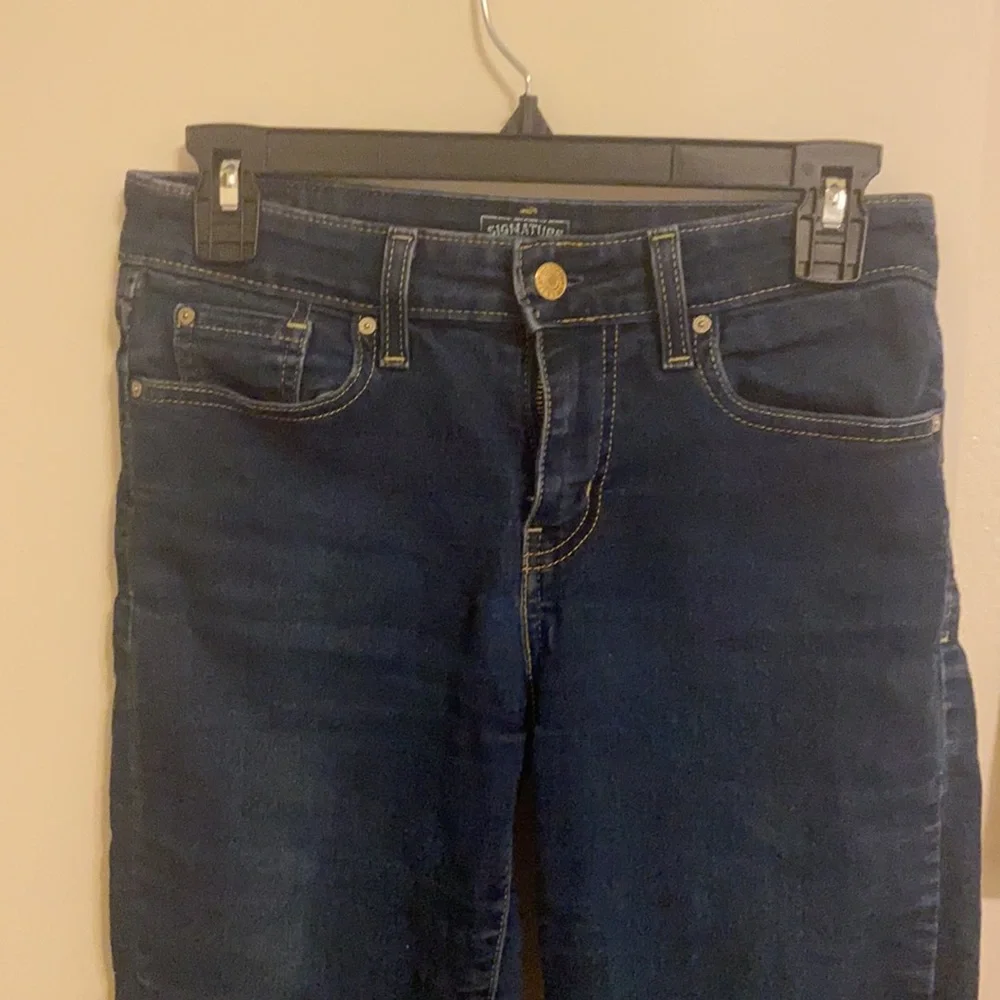 Mid Rise Skinny - Picture 2 of 3